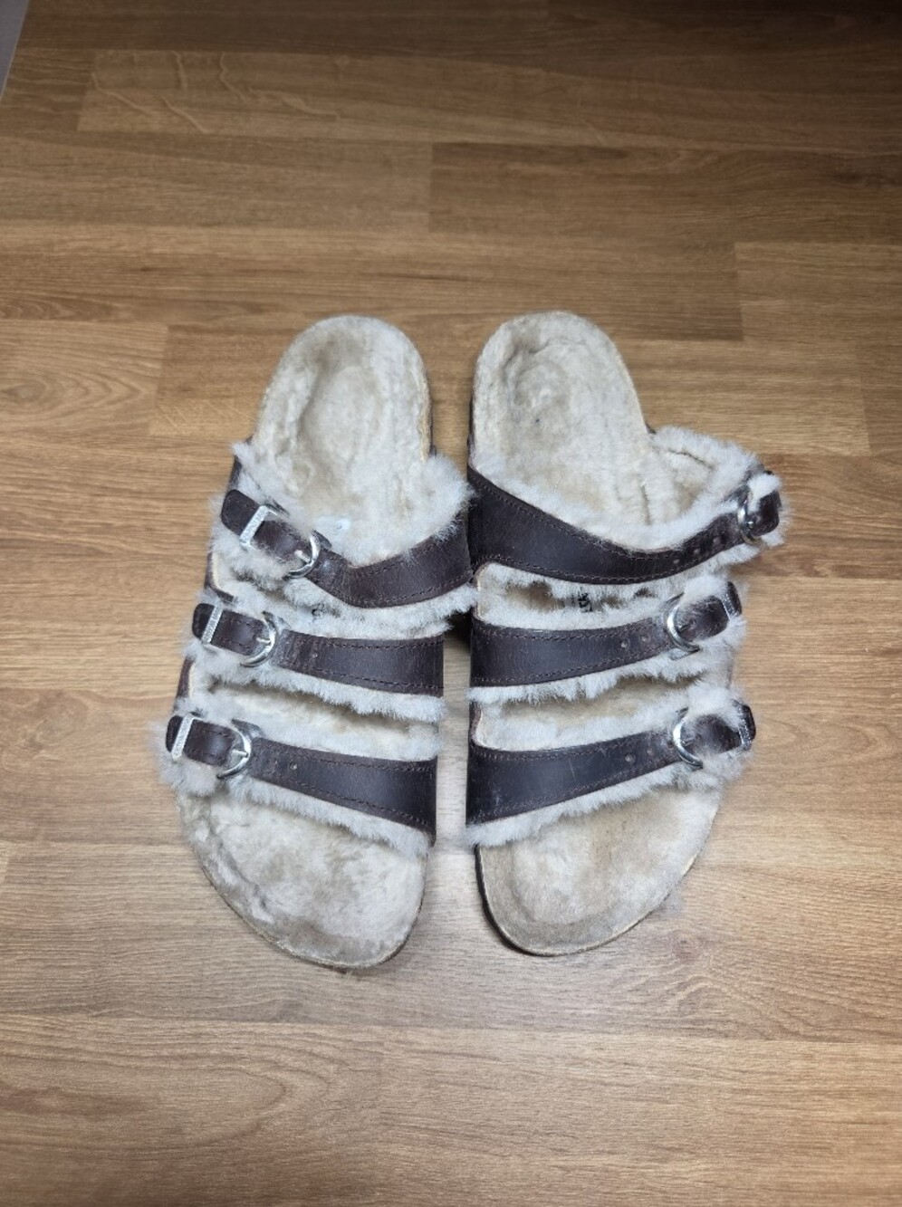NWOT Birkenstock Florida Triple-Strap Shearling Sandals (38)